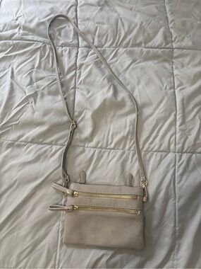 Women's Small Crossbody Bag in Light Gray - Minimal Leather Wristlet